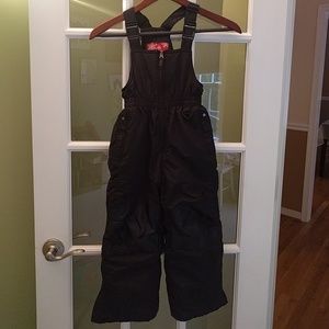 Black snow pants /snowbibs